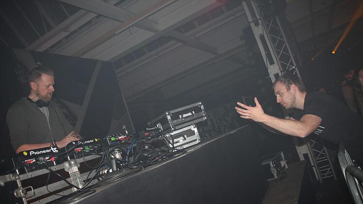 Für diesen Fan ist DJ Micha Klang  aus Nürnberg der Beste. Foto: Stephan Stöckel