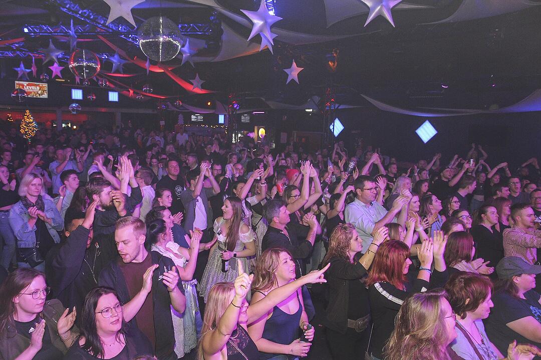 Die Kultband live im MCT