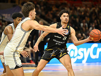 Joshua Obiesie: Vom NBA-Traum zu den Bamberg Baskets