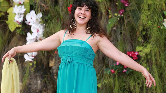 "Bandleader" lautete das Thema f&uuml;r die Kandidaten am Set "Frenchman Cove" auf Jamaika bei DSDS. Vlada Kuznetsova aus Gaustadt kam eine Runde weiter. Foto: RTL / Stefan Gregorowius