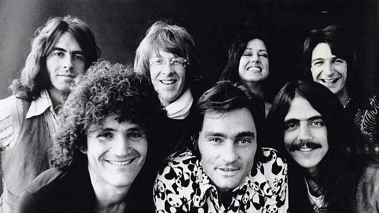 Aus den Trümmern von Jefferson Airplane: Die Geschichte von Jefferson Starship - Foto von 1976