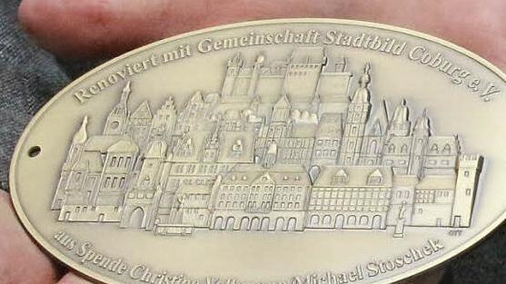 Sanierungsmedaille von Stadtbild Coburg  Fotos: Fenna Kreuz