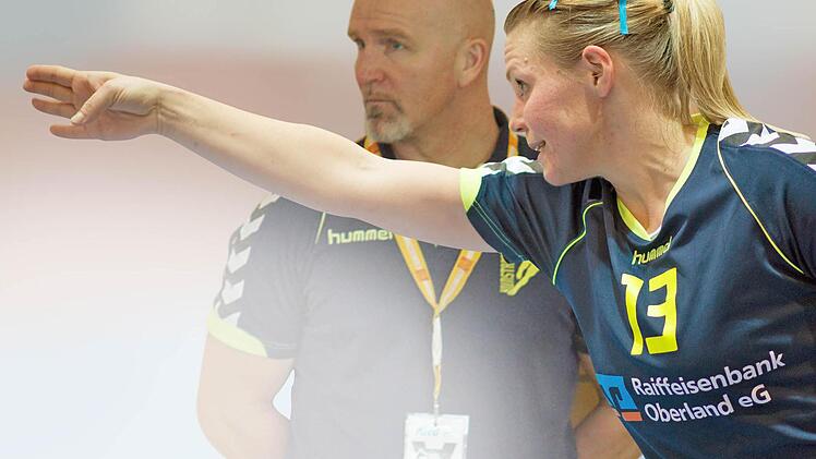Michael Bernert, Trainer der Kunstadter Frauen und Sandra Dietrich, Spielertrainerin beim TV Marktleugast, haben sich akribisch auf die Partie vorbereitet.  Fotomontage: Franziska Schäfer