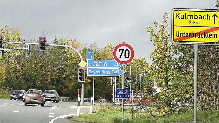 Die A 70, die direkt an Unterbrücklein vorbeiführt, ist ein ständiger Quell für Lärm. Deswegen plädieren Bürger für besseren Lärmschutz. Foto: Archiv/Jochen Nützel
