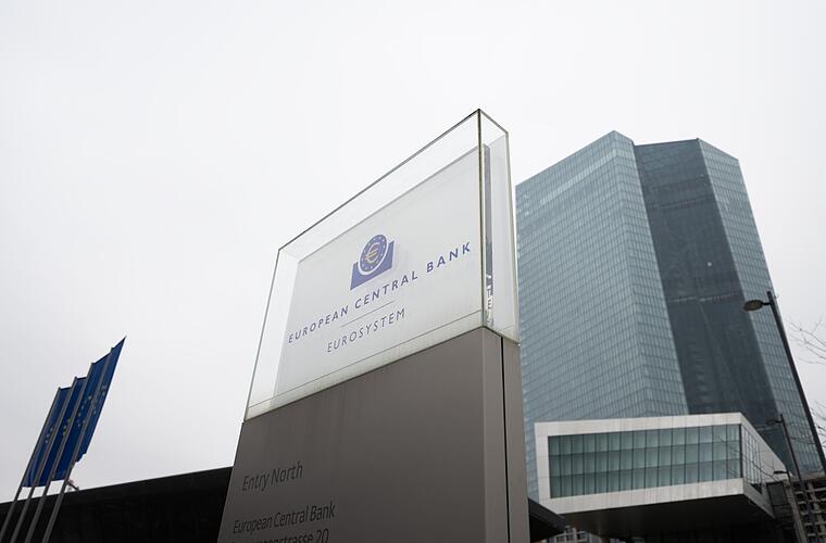 EZB geht mit stabilen Leitzinsen in ein unsicheres Jahr