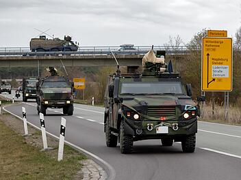 Bundeswehrkonvois auf Straßen in Sachsen-Anhalt, Sachsen, Thüringen und Bayern erwartet
