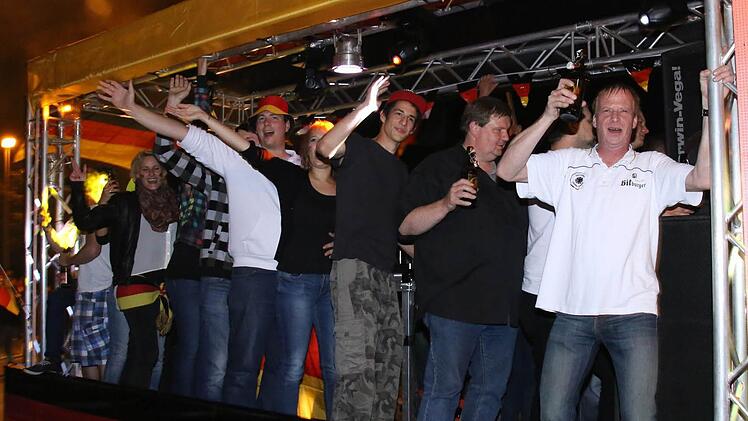 WM-Party am Karpfenkreisel in Höchstadt Foto: Andreas Brandl
