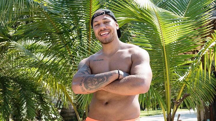 James Jennings  bei der RTL-Kuppelshow "Temptation Island" . Foto: Alle Folgen von "Temptation Island - Versuchung im Paradies " ab dem 06.03.2018 exklusiv bei TVNOW: www.tvnow.de" Foto: TVNOW / Sergio del Amo