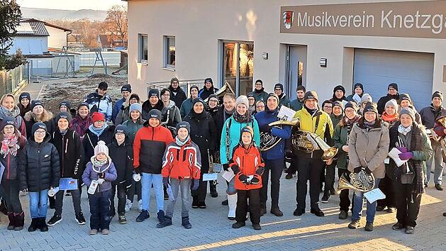 Die Akteure des Musikvereins Knetzgau freuen sich schon auf das Weihnachtsliederspielen am 4. Advent.