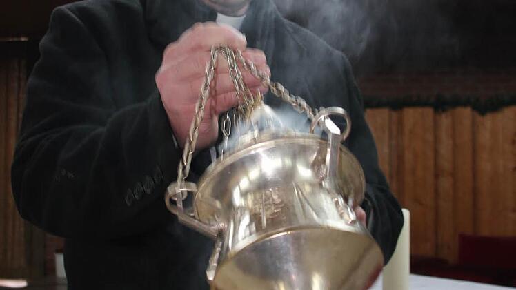 Wie muss es in de Kirche riechen, damit sie attraktiv für junge Menschen wird? Darüber gehen die Meinungen auseinander. Foto: Archiv