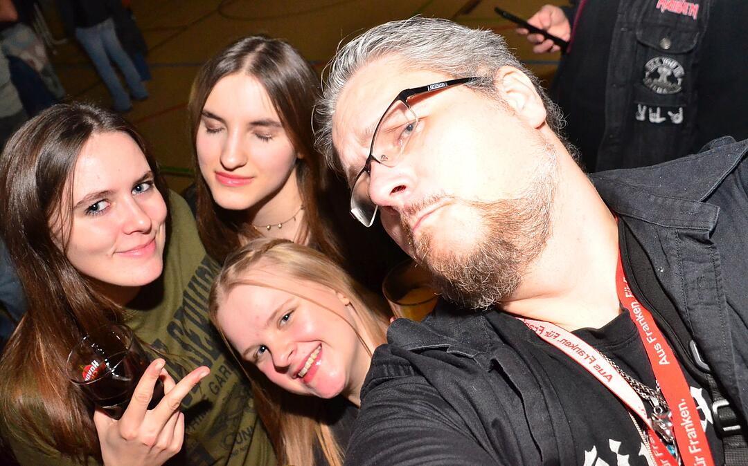 Mit ALLSTAR live auf der B&uuml;hne und Ph&auml;t J&auml;nnys H&ouml;use als Vorband!