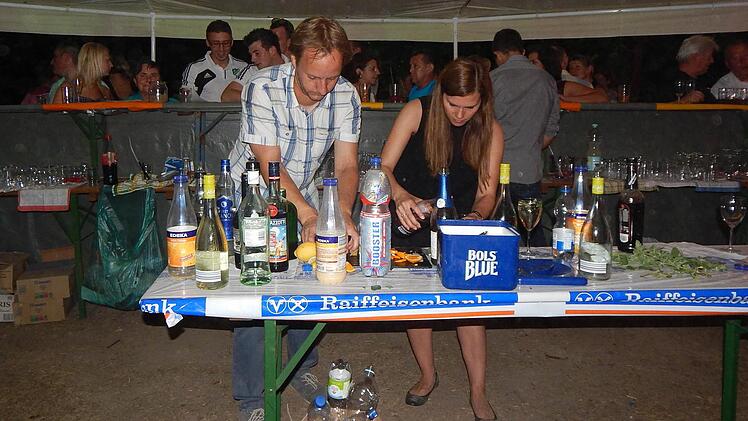 Cocktails wurden fast im Akkord gemixt. Foto: Mona Lisa Eigenfeld