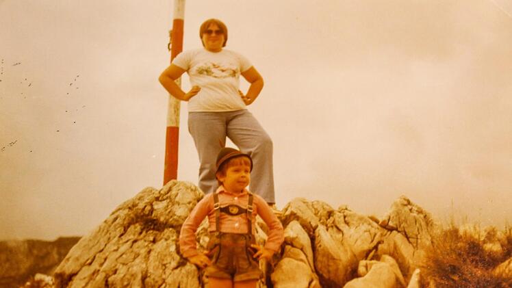 Sonja Bauer im August 1982 mit ihrem j&uuml;ngeren Bruder: "Mit elf ist man normalerweise nicht so stabil." Foto: privat