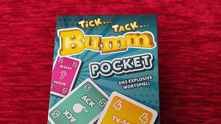 Spiele-Test Tick Tack Bumm Pocket: Mischung aus Mau Mau und Tick Tack