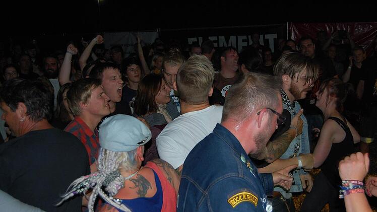 Impressionen vom "Outside Rodeo": begeisterte FansFoto: Rolf Krebs