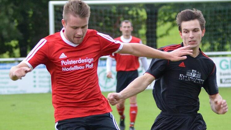 Gegen Johannisthal unterlag Mistelfeld mit Michael Krappmann (links), am Sonntag ist der FV in Isling gefordert. Foto: Gunther Czepera