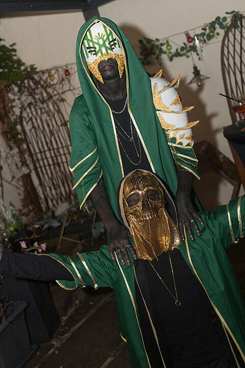 ME & MY (ZOMBIE) GIRLS HALLOWEEN