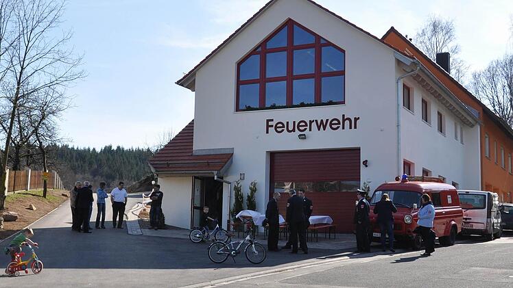Das neue Feuerwehr- und Gemeinschaftshaus in Eschenbach. Foto: Sabine Weinbeer