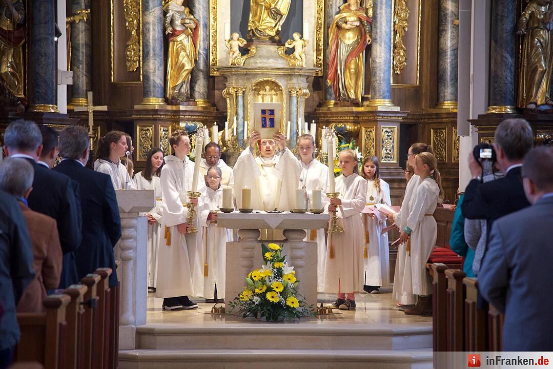 Nach einjähriger Kirchensanierung: Hannberg feiert die Wiedereröffnung der Wehrkirche der Pfarrei Geburt Mariens Hannberg