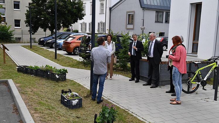 Einweihung Demonstrationsgarten der LWG am Schillerplatz 15. Foto: Ronald Rinklef
