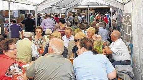Dorffest bei Kaiserwetter