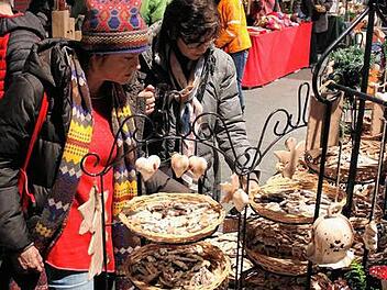 In Castell ging es beim Weihnachtsmarkt heimelig zu