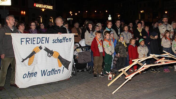 Zum Friedensgebet waren viele Menschen erschienen