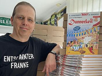 Stolz auf seinen oberfränkischen Asterix