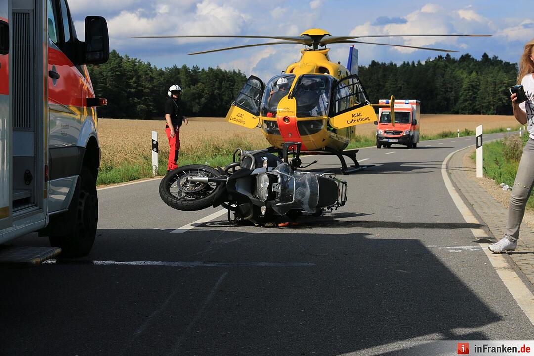 Unfall bei Oberfellendorf - zwei Schwerverletzte