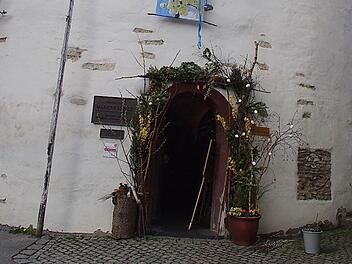 Die Marienkapelle bietet am Wochenende von 13 bis 17 Uhr Osterschmuck, Deko-Ideen und leckeren Köstlichkeiten wie Eierlikör, Honigprodukten und Osterkörbchen ein wunderschönes Ambiente.  Fotos: Heike Schülein