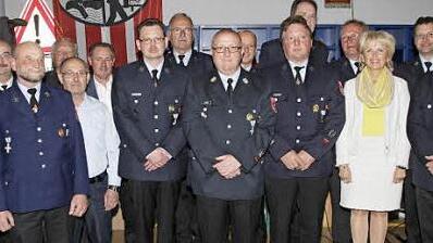 Die Geehrten der Freiwilligen Feuerwehr Marktbreit.  Fotos: Robert Haass