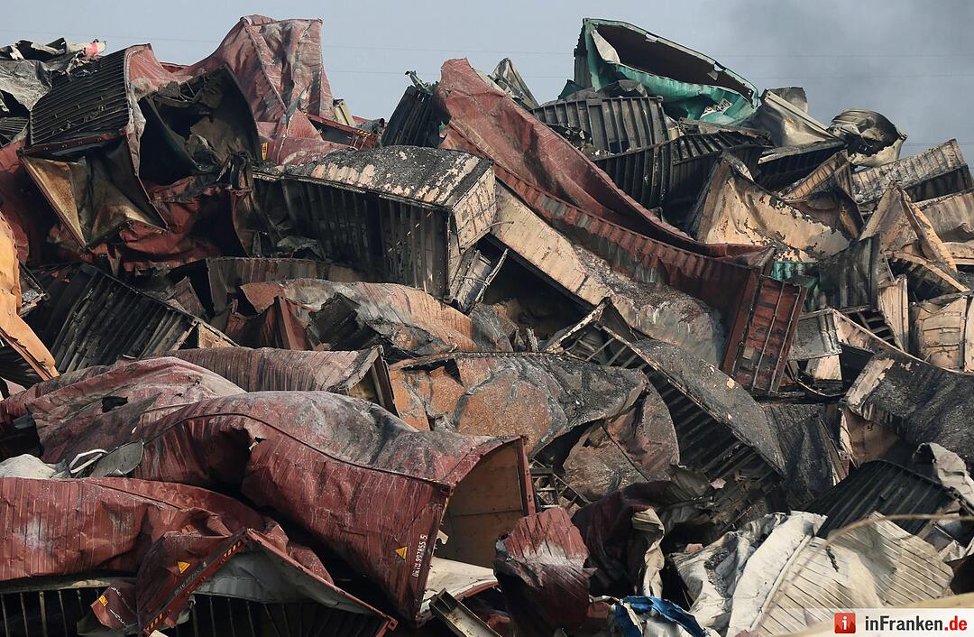 Huge explosion rocks Chinese port city of Tianjin