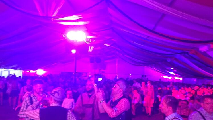 oktOPAfest 2017: Die Stimmung im Zelt war grandios.Christiane Lehmann