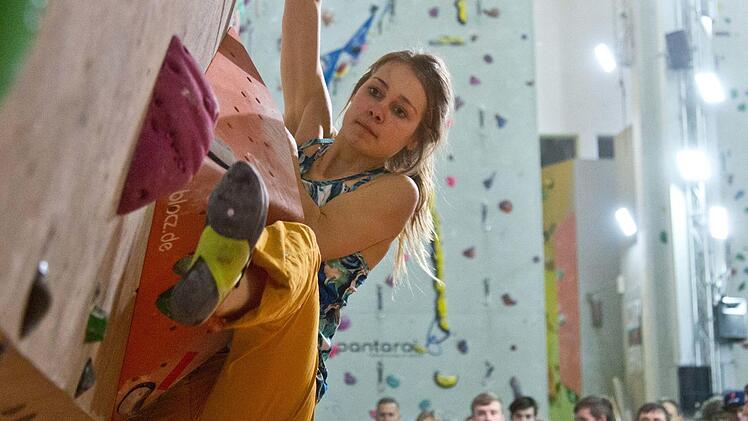 Lokalmatadorin Sofie Paulus gewann die Damenkonkurrenz knapp im Stechen.  Fotos: privat