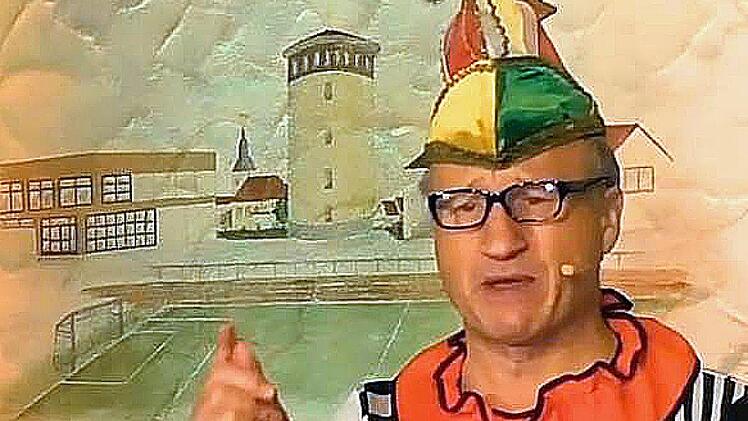 Scharfzüngig wie immer kommentierte Alfred Erhard das Welt- und  Dorfgeschehen. Screenshot: Dieter Britz