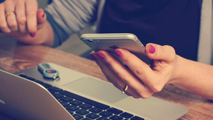 Ohne gute Mobilfunkversorgung geht das alles nicht - oder nur langsam. Symbolbild: Webster2703/pixabay.com
