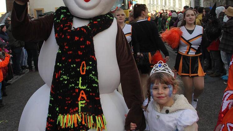 Marktplatztreiben in Stadtsteinach. Foto: Jürgen Gärtner