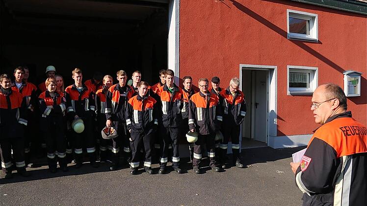Kommandant Manfred Brönner freute sich am Samstag über die gute Teilnahme seiner Kameraden.