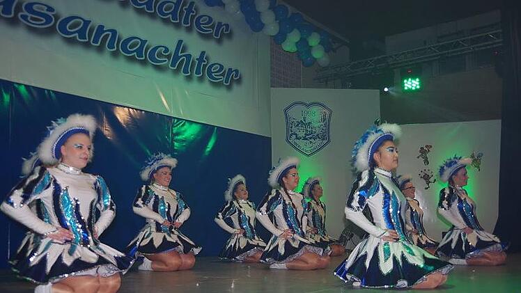 Einen vielumjubelten Gastauftritt legte die Se&szlig;lacher Prinzengarde hin.