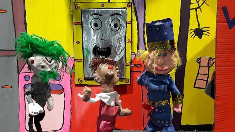 Prinz Protz (rechts) mit den beiden Dienern Heinrich Peinlich Reinlich (links) und Mies, der WerwolfGünther Geiling