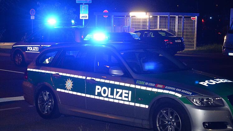 Die Polizei in Bamberg war in der Nacht auf Dienstag gleich mehrfach mit einem 30-J&auml;hrigen besch&auml;ftigt. Symbolfoto: Ronald Rinklef