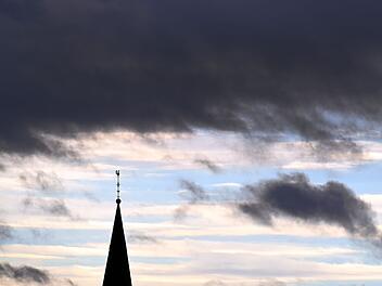 Auch am Freitag (25. Februar 2022) muss mit Sturmböen gerechnet werden.