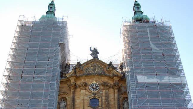 Nach drei Jahren werden die Türme vom Gerüst befreit - allerdings wird die Basilika auch danach noch nicht ganz ohne Baugerüst zu bestaunen sein. Foto: Andreas Welz