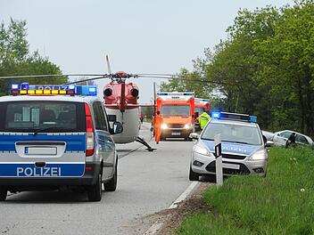 Bei einem schweren Unfall bei Mömbris wurden am Freitag zwei Autofahrer schwer verletzt. Ein 62-Jähriger schwebt in Lebensgefahr. Symbolfoto: benjaminnolte/Adobe Stock