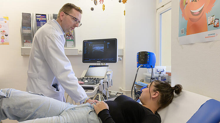 Uniklinikum Erlangen: Krebsmittel rettet 15-Jährige mit Lupus - "war sterbenskrank"