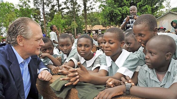 International unterwegs: Stefan Oschmann koordiniert Medizinprojekte in vielen Ländern. Foto: Merck