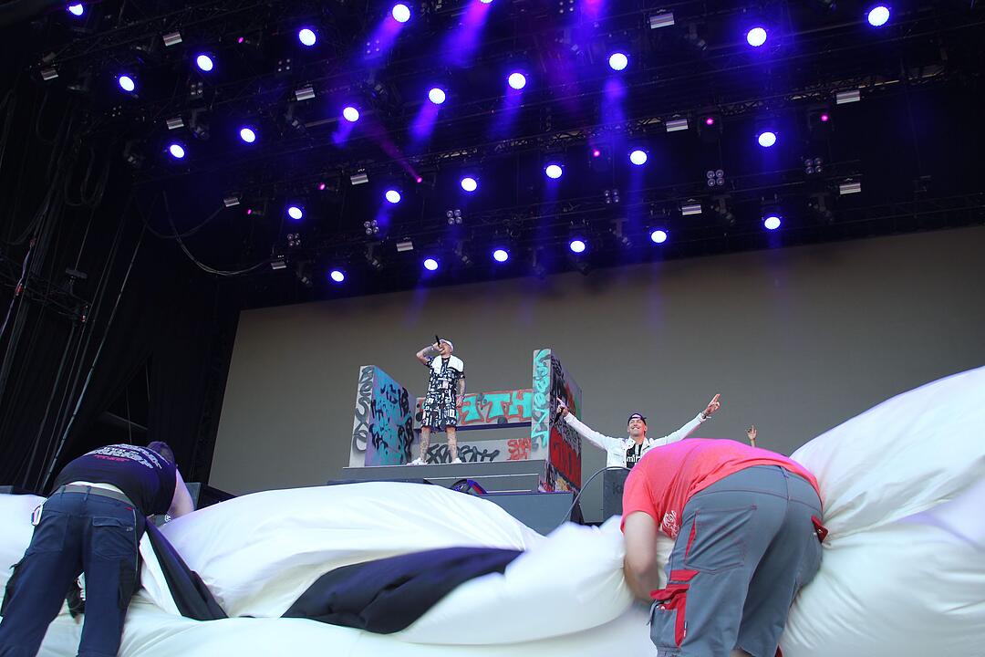 BONEZ MC und RAF Camora bringen die Meute bei Rock im Park 2019 zum eskalieren
