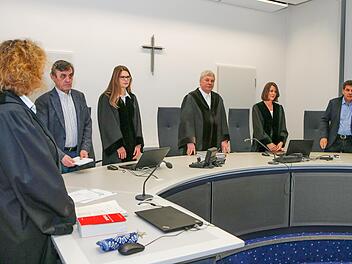 In neuer Besetzung verhandelt die Große Strafkammer des Landgerichts Bamberg gegen frühere Gleusdorf-Verantwortliche. Foto: Matthias Hoch