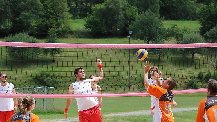 Beachvolleyball-Turnier in Oberbach. Sebastian Schmitt
