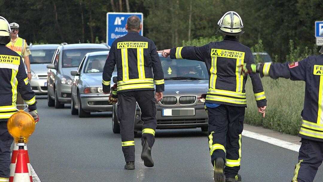 A3 bei Altdorf: 19-Jähriger aus Auto geschleudert